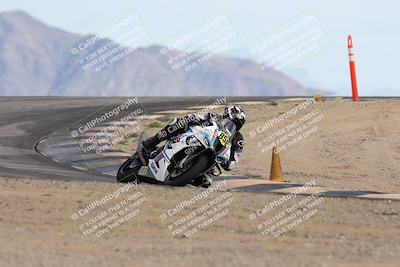 media/Nov-16-2025-Race Pace (Sun) [[8c5fa54630]]/Non Verified Riders (1st 20 Minutes)/6-Turn 12 (2pm)/